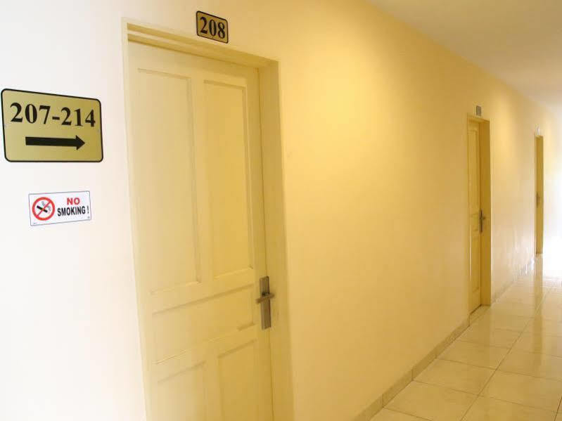 Daya Hotel Makassar Eksteriør bilde