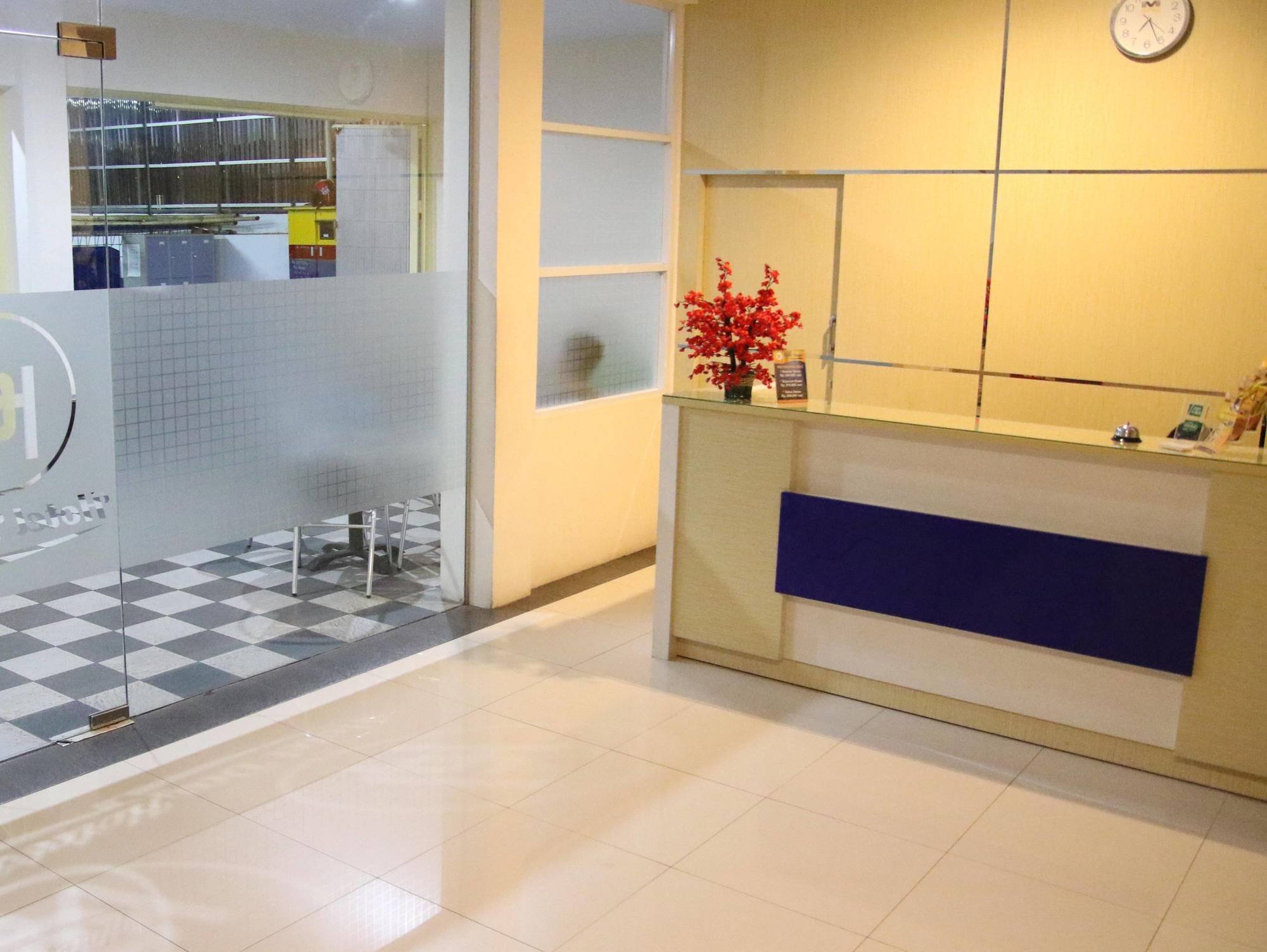 Daya Hotel Makassar Eksteriør bilde